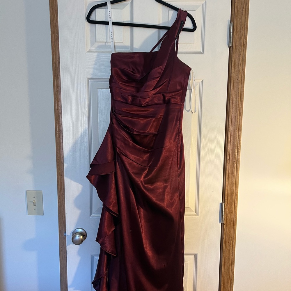 Azazie Latrice Cabernet